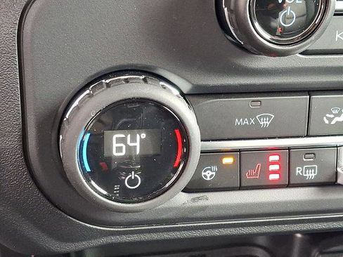 Certified 2025 Ford Bronco Badlands image 24