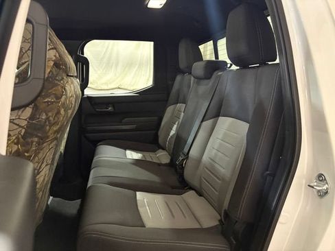 Used 2025 Toyota Tacoma TRD Off-Road w/ TRD Off Road Upgrade Package AWD/4WD image 26