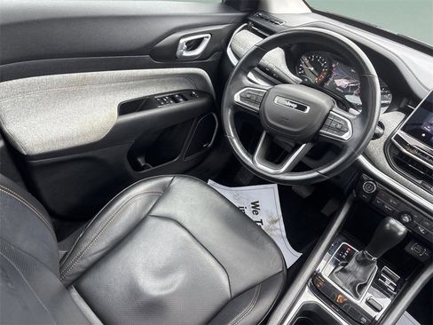 Used 2022 Jeep Compass Latitude w/ Sun and Sound Group image 14