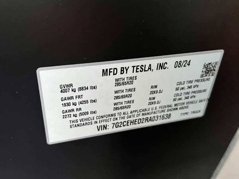 Used 2024 Tesla Cybertruck AWD Crew Cab image 8
