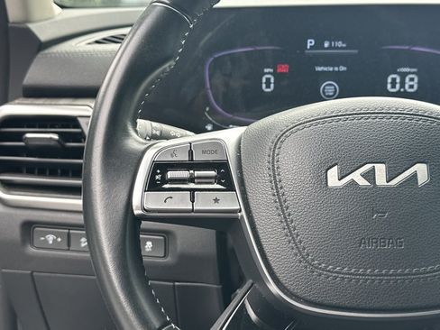 Certified 2024 Kia Telluride EX w/ EX Captain's Chair Package FWD image 29