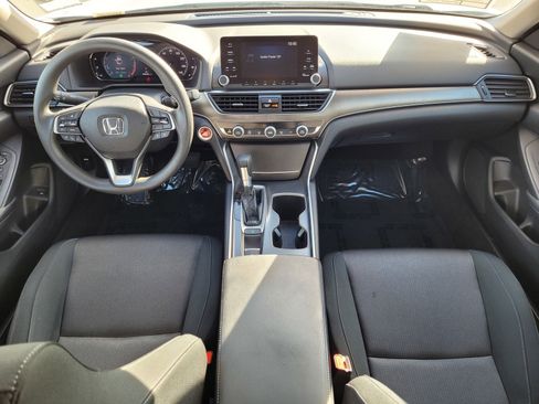 Used 2018 Honda Accord LX image 10
