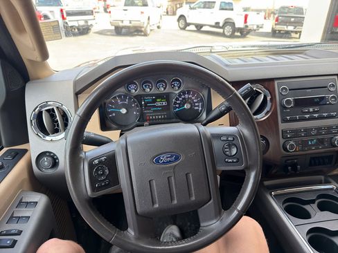 Used 2012 Ford F250 Lariat w/ Lariat Interior Pkg image 18