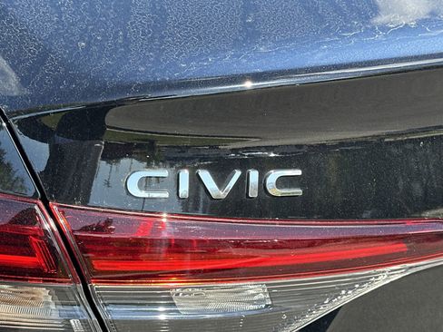 Certified 2025 Honda Civic Sport image 24