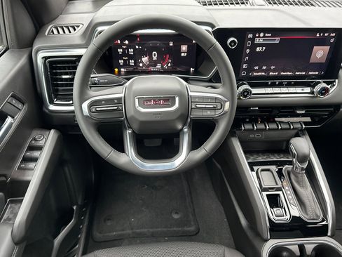 New 2026 GMC Canyon Elevation image 15