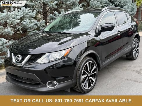 Used 2017 Nissan Rogue Sport SL AWD/4WD image 3