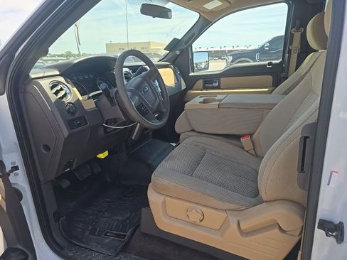 Used 2014 Ford F150 XLT w/ Trailer Tow Package RWD image 10