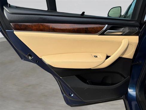 Used 2017 BMW X3 xDrive28i image 27