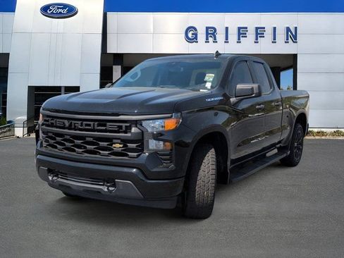 Used 2023 Chevrolet Silverado 1500 Custom AWD/4WD image 11