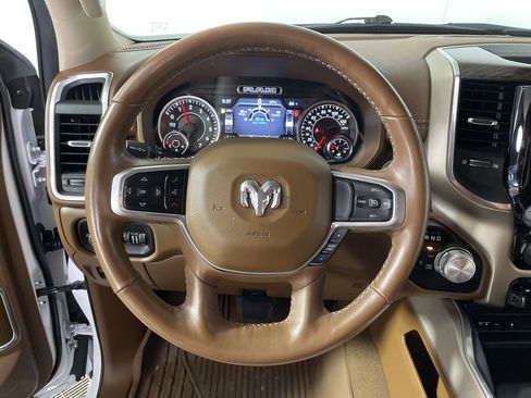 Used 2019 RAM 1500 Laramie image 12