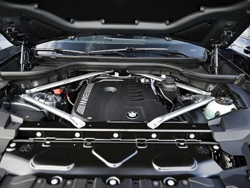 New 2026 BMW X5 xDrive40i w/ M Sport Package image 30