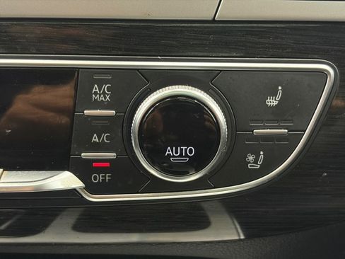 Used 2019 Audi Q7 2.0T Premium Plus AWD/4WD image 26