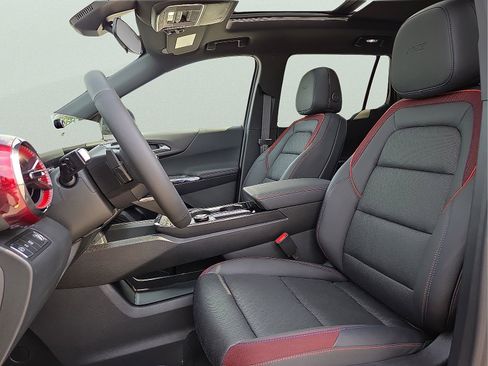 New 2026 Chevrolet Equinox RS w/ Convenience Package III FWD image 14