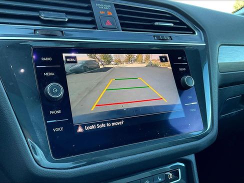 Used 2019 Volkswagen Tiguan SE w/ Panoramic Sunroof Package image 20