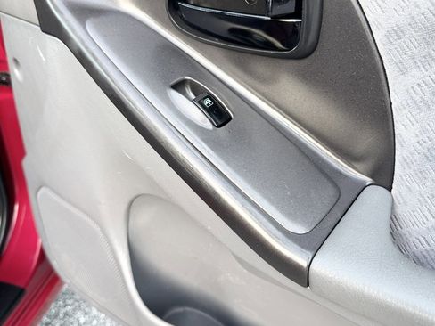 Used 2006 Hyundai Elantra GLS FWD image 64