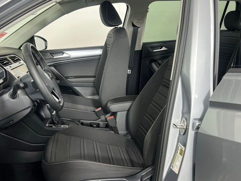 Used 2024 Volkswagen Tiguan S image 20