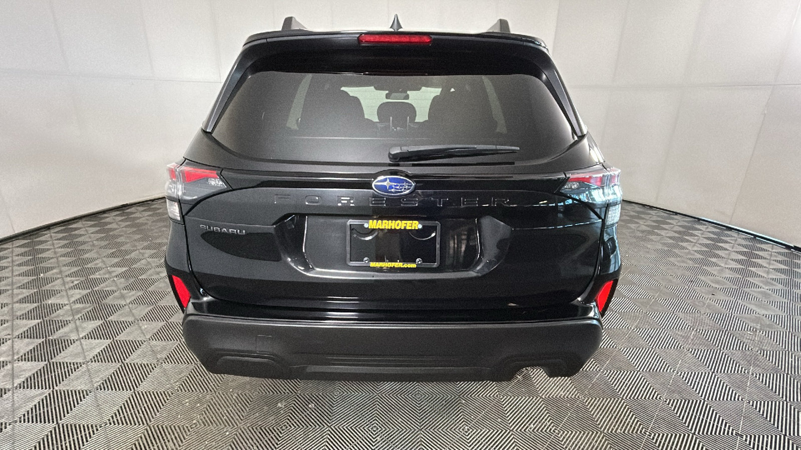 Used 2025 Subaru Forester Premium AWD/4WD image 4