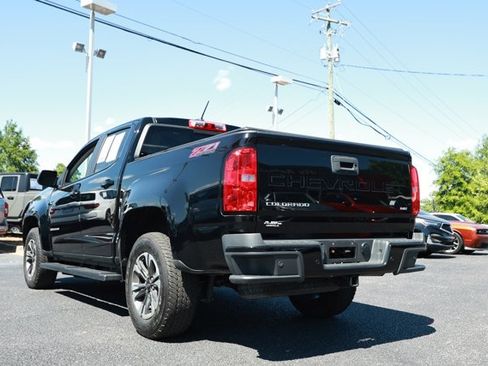 Used 2022 Chevrolet Colorado Z71 AWD/4WD image 9