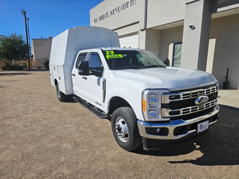 Used 2023 Ford F350 XL w/ Snow Plow Prep Package image 7