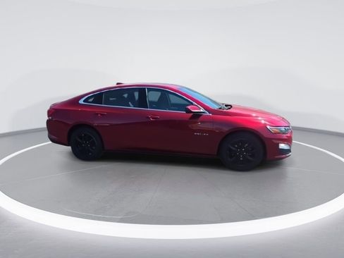 Used 2023 Chevrolet Malibu LT FWD image 9