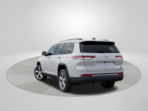 New 2026 Jeep Grand Cherokee L Limited RWD image 3