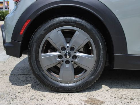 Used 2022 MINI Cooper S image 11