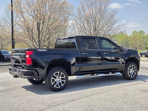Used 2019 Chevrolet Silverado 1500 Custom Trail Boss w/ Custom Convenience Package image 7