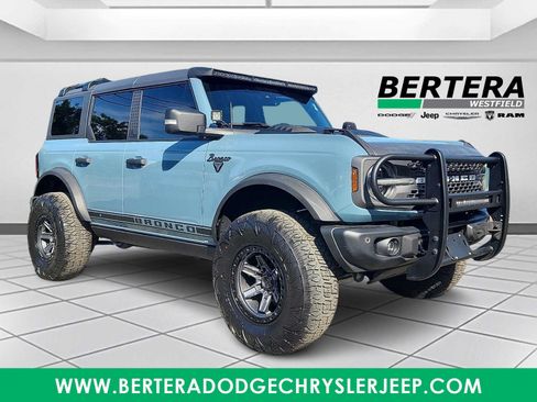 Used 2023 Ford Bronco Badlands AWD/4WD image 1