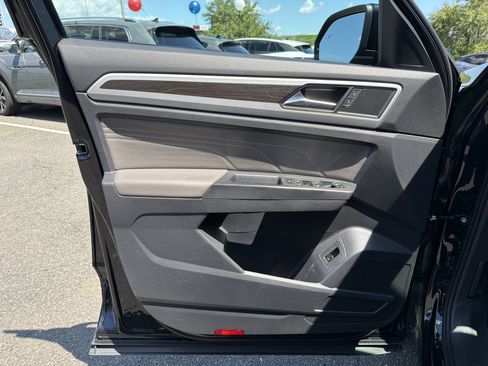 Certified 2023 Volkswagen Atlas SE AWD/4WD image 15