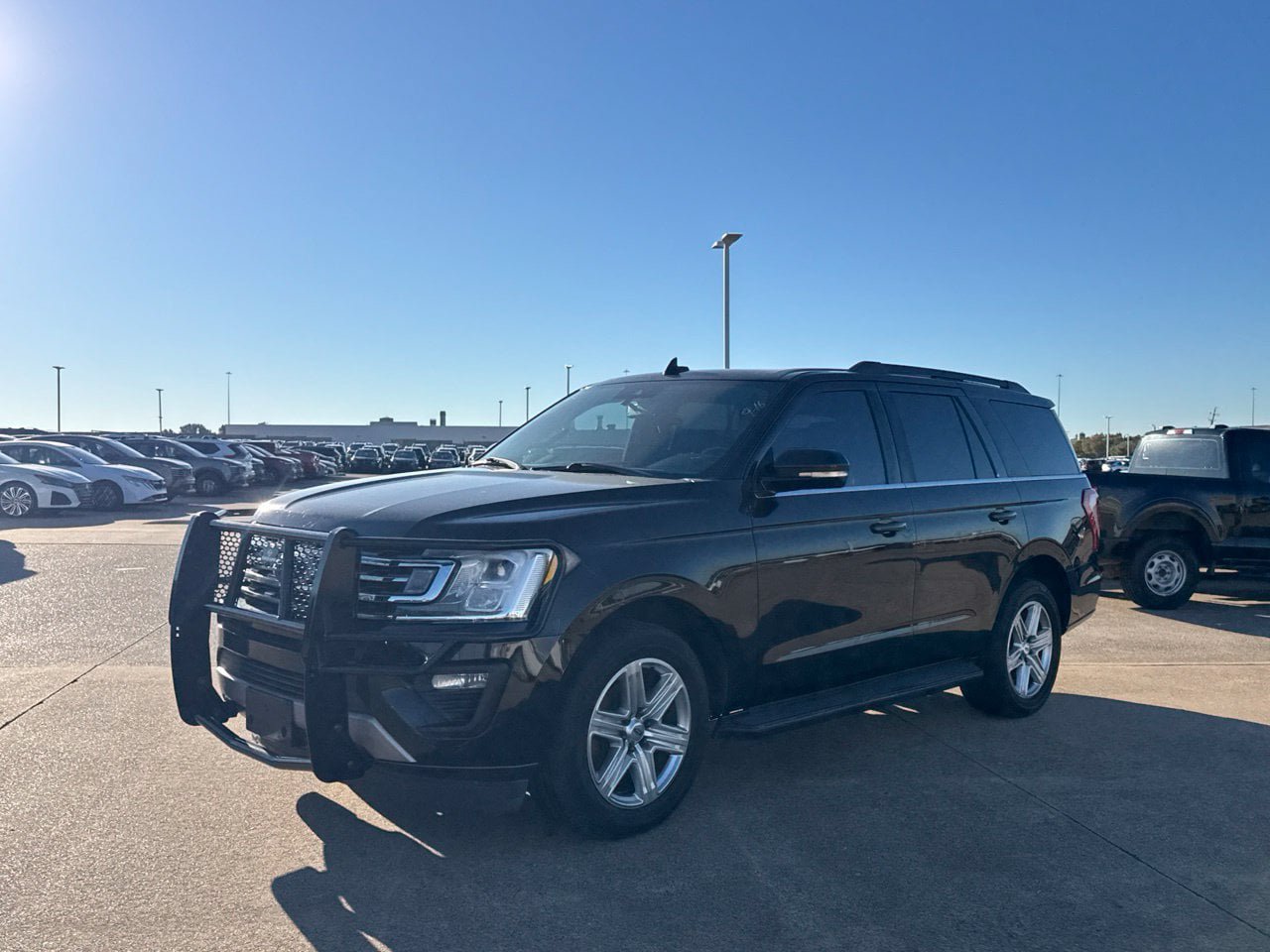 Used 2019 Ford Expedition XLT w/ Equipment Group 202A RWD image 13