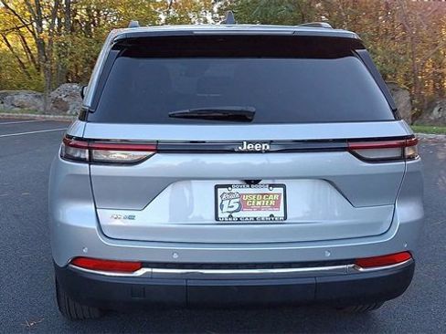 Used 2022 Jeep Grand Cherokee Limited 4xe image 7