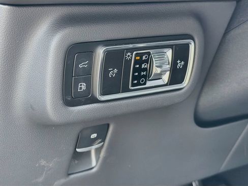 Used 2026 Lincoln Nautilus Premier w/ Equipment Group 102A AWD/4WD image 10