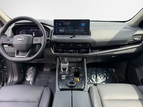 Used 2026 Nissan Rogue SL AWD/4WD image 16