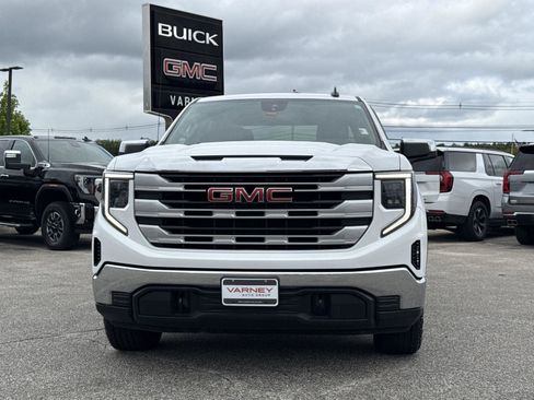 Used 2022 GMC Sierra 1500 SLE AWD/4WD image 2