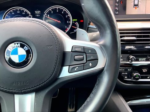 Used 2018 BMW 540i RWD image 24