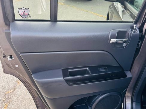 Used 2015 Jeep Patriot Sport w/ Power Value Group image 17