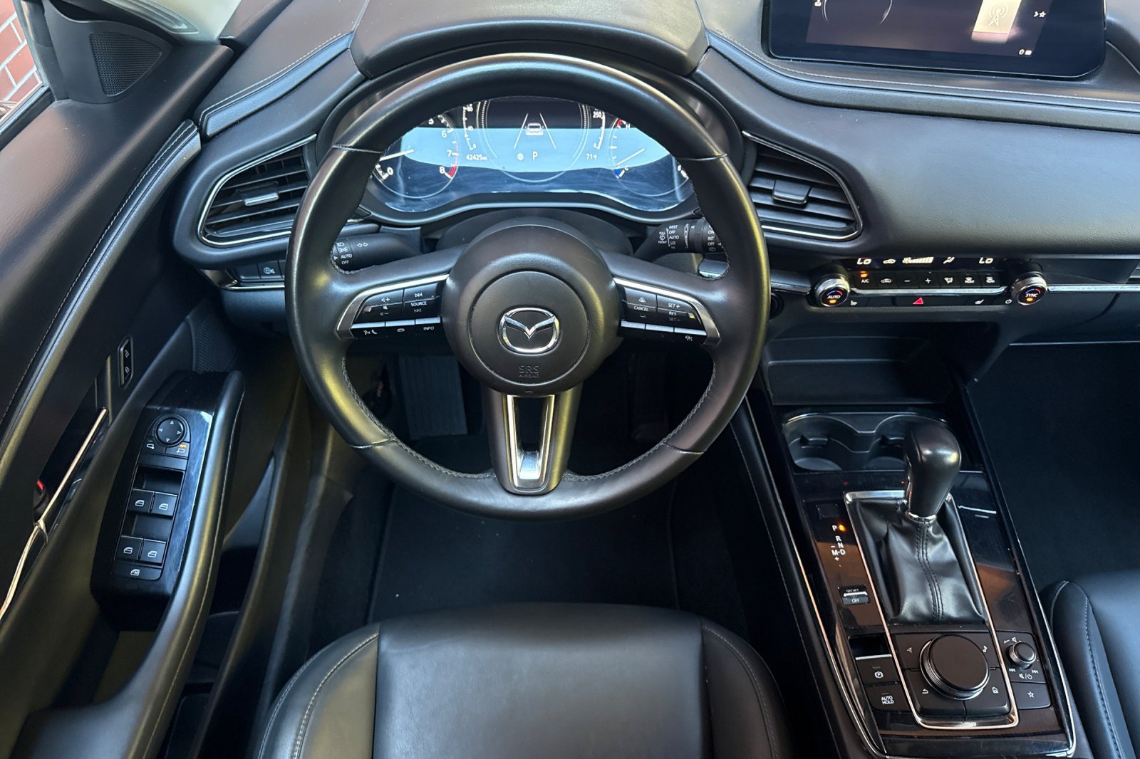 Used 2025 MAZDA CX-30 AWD 2.5 S w/ Preferred Package image 19