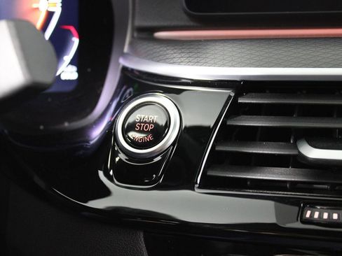 Used 2023 BMW 540i w/ Executive Package image 9