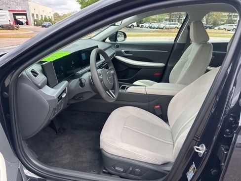 Used 2025 Hyundai Sonata SEL FWD image 21