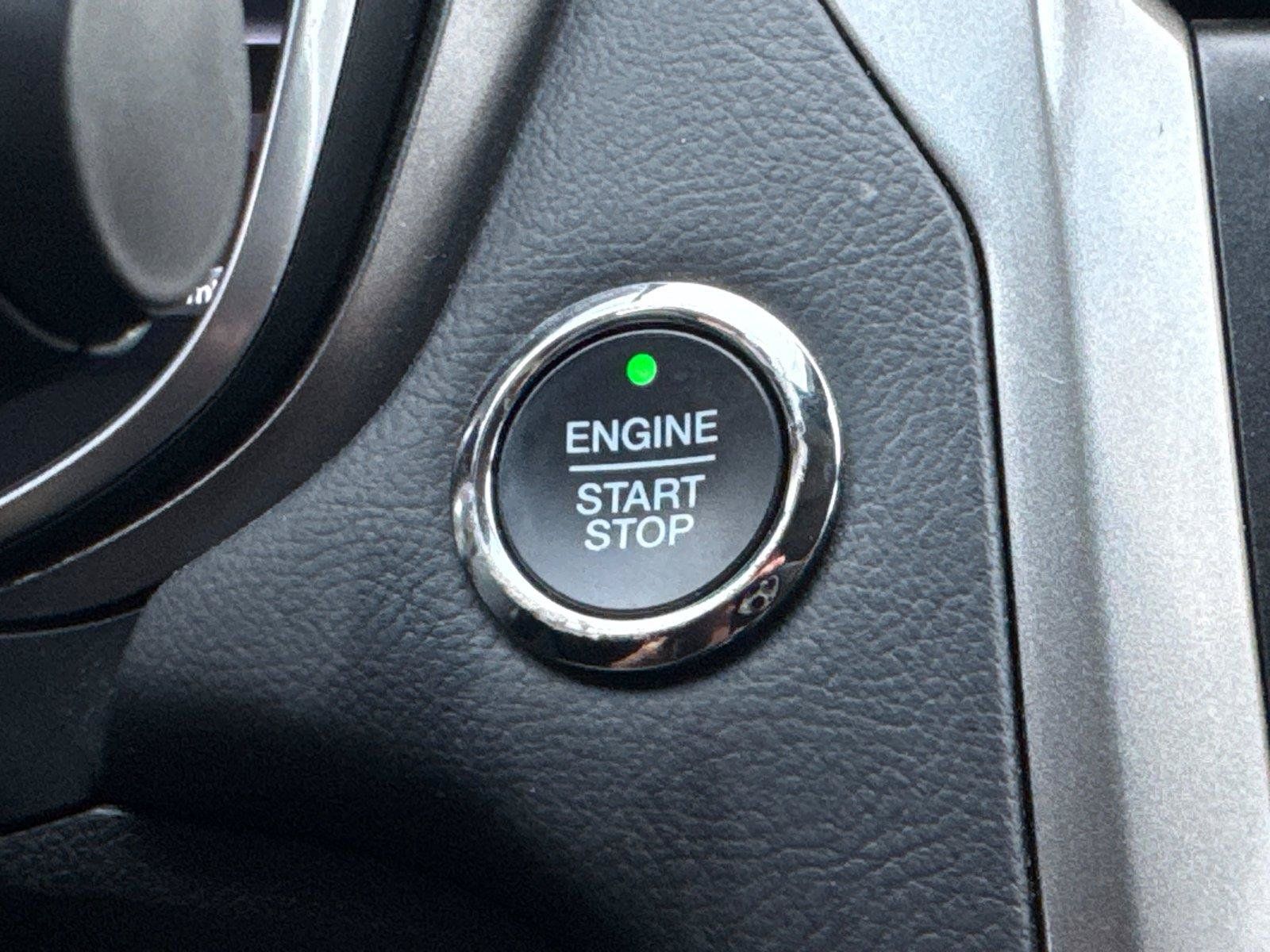 Used 2020 Ford Fusion SE FWD image 30