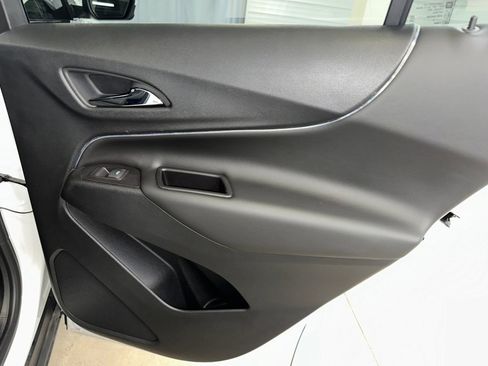 Used 2019 Chevrolet Equinox LT image 27