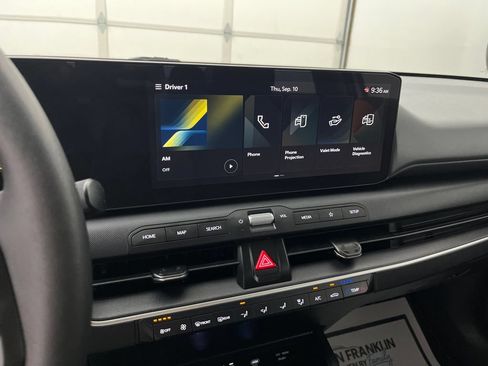 Used 2025 Kia K4 FWD image 19
