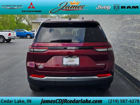 Used 2025 Jeep Grand Cherokee Limited w/ Luxury Tech Group II AWD/4WD image 4