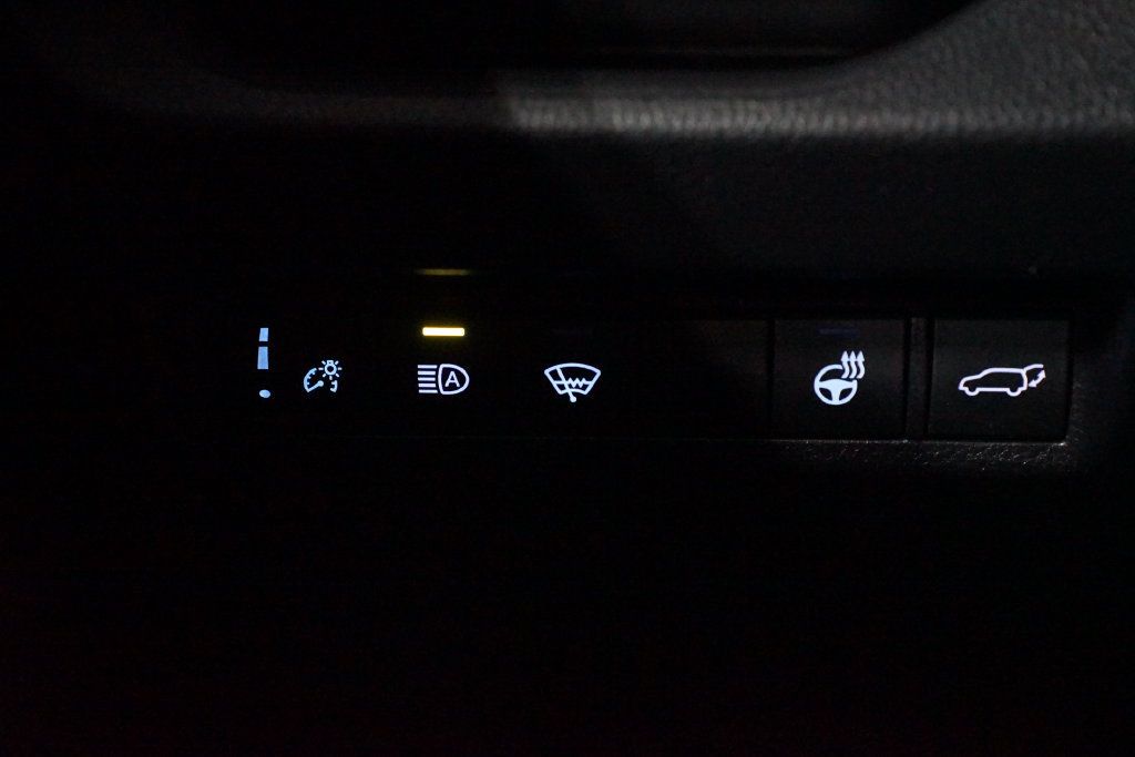 Certified 2019 Toyota RAV4 XLE Premium w/ Cold Weather Package FWD image 23