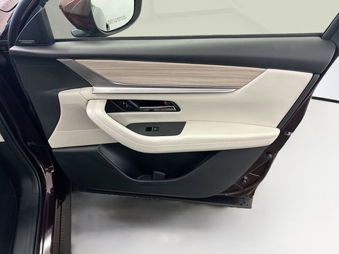 Used 2024 MAZDA CX-90 3.3 Turbo w/ Premium Plus Pkg image 34