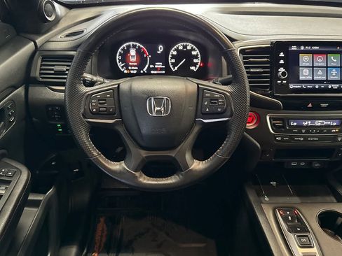 Used 2025 Honda Ridgeline TrailSport image 15