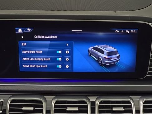 Certified 2026 Mercedes-Benz GLS 580 4MATIC image 22
