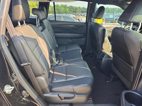 Used 2023 Honda Passport EX-L image 11