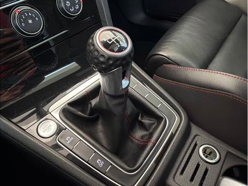 Used 2019 Volkswagen GTI SE w/ SE Experience Package FWD image 23