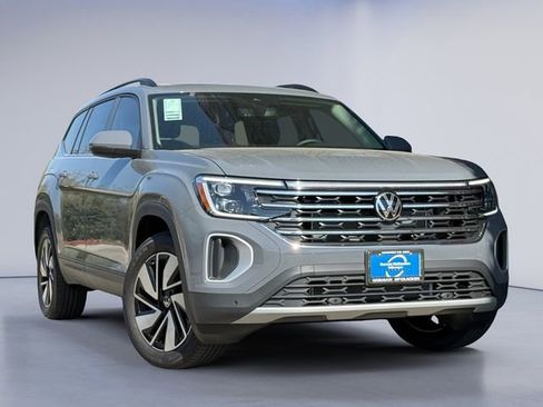 New 2026 Volkswagen Atlas SE image 1